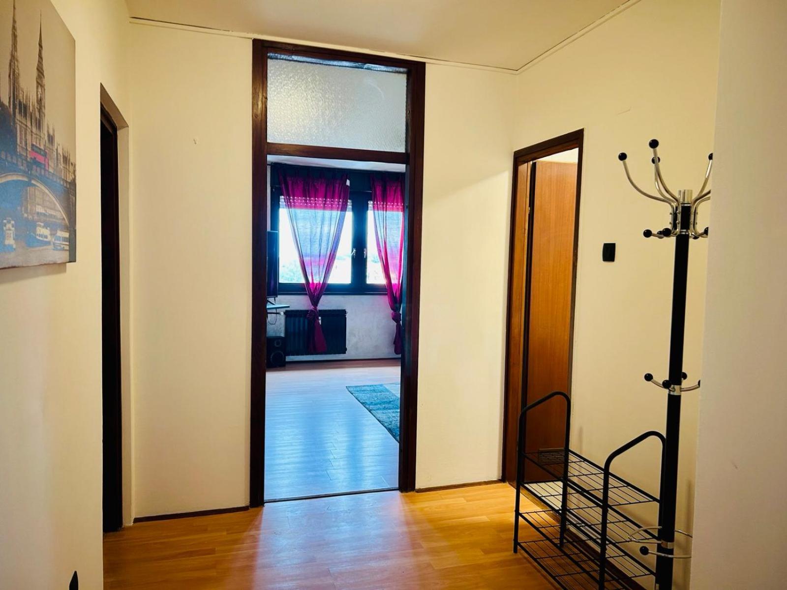 Fly By Suite - Zagreb Airport - 0-24H Self Check In&Out - Parking On Site Velika Gorica Buitenkant foto